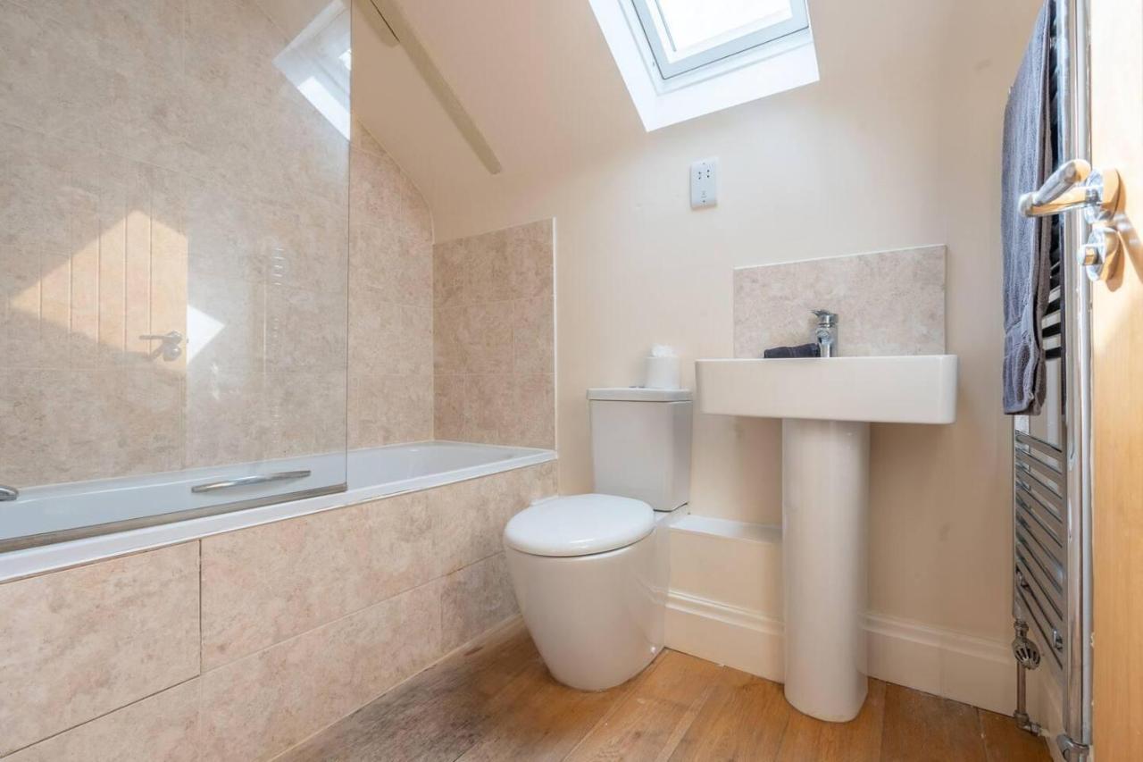 Charming 1-bed Loft In Caerleon Apartment *