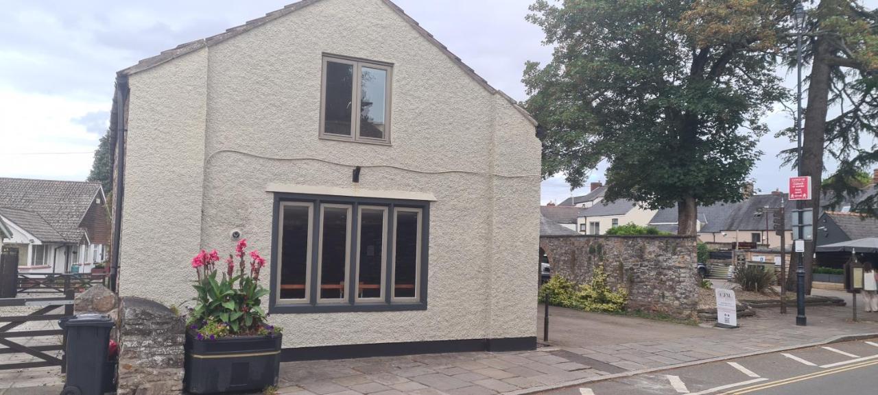 Charming 1-bed Loft In Caerleon * Newport (Gwent)