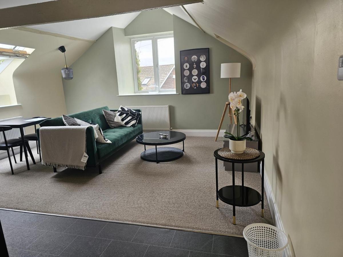 Charming 1-bed Loft In Caerleon *