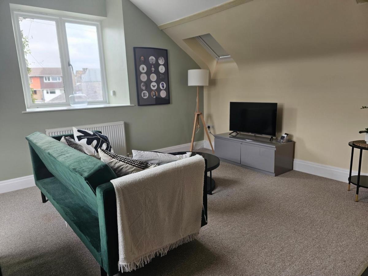 Charming 1-bed Loft In Caerleon Apartment